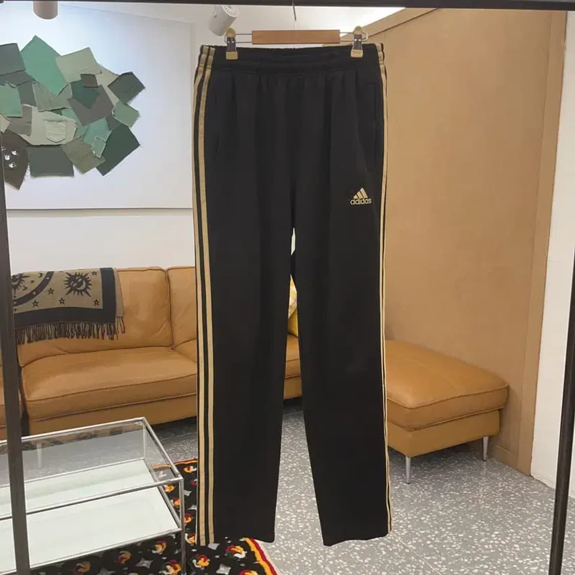 아디다스 올드스쿨 Y2K 흑금 트랙팬츠 XL C06834 상품이미지3