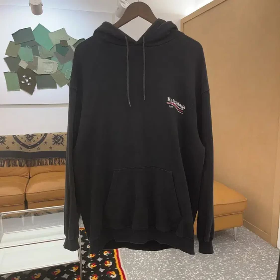 발렌시아가 모던룩 웨이브로고 후드티 M C07010 상품이미지3