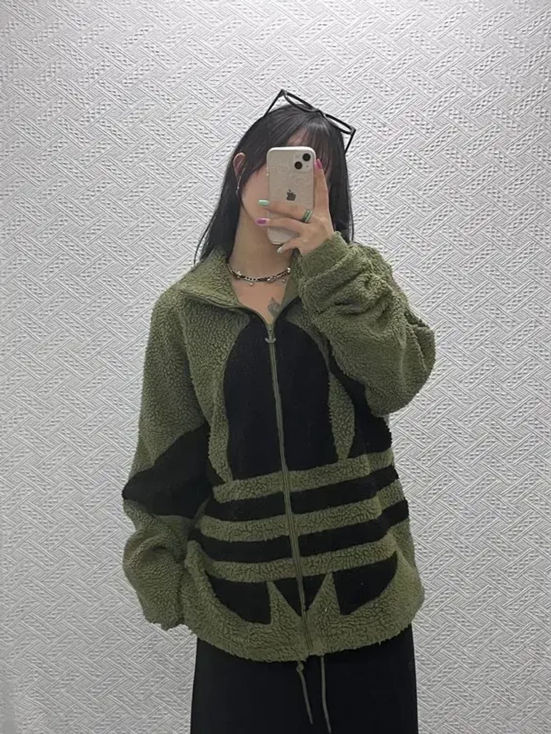 아디다스 키치 빅 트레포일 말차 카키 후리스 M C07049 상품이미지1