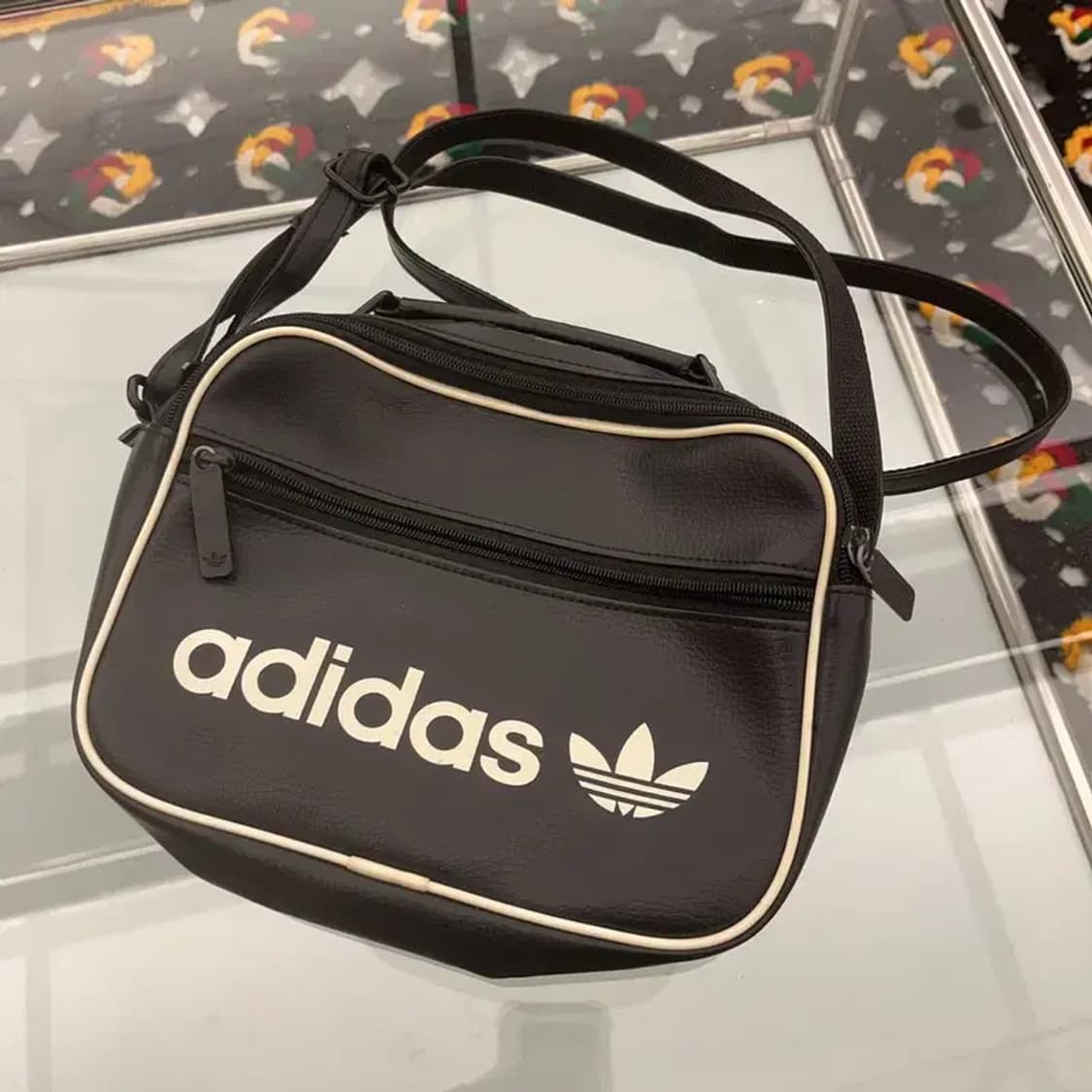 아디다스 빈티지 키치 미니 에어라이너 크로스백 C07153 상품이미지3