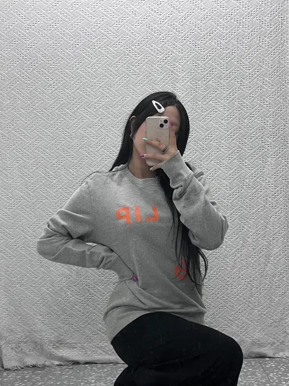 아크네스튜디오 LIP 키치 프린팅 맨투맨 M C07122 상품이미지2