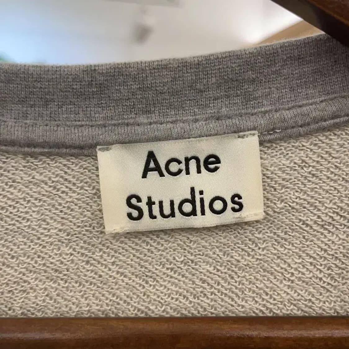 아크네스튜디오 LIP 키치 프린팅 맨투맨 M C07122 상품이미지5