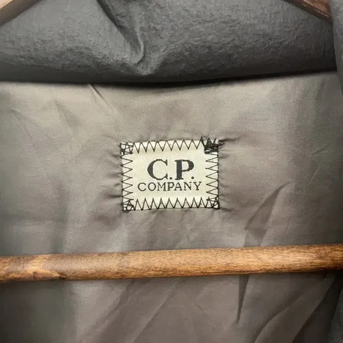 씨피컴퍼니 올드스쿨 밀레밀리아 고글 패딩 100 C07168 상품이미지5