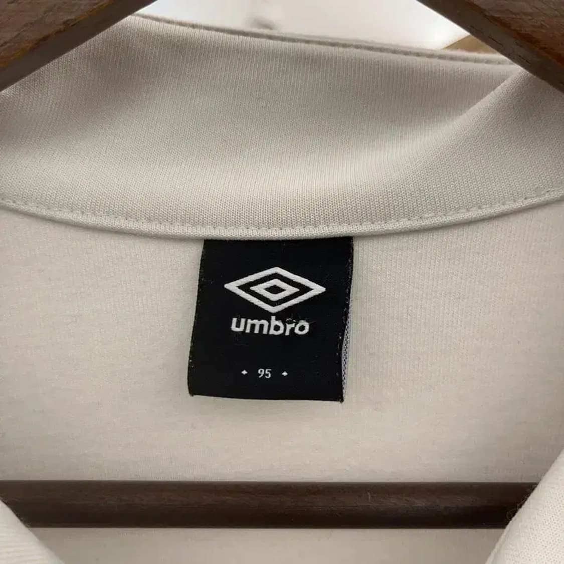 엄브로 유니크 사이드라인 화이트 트랙탑 져지 집업 95 C07307 상품이미지5