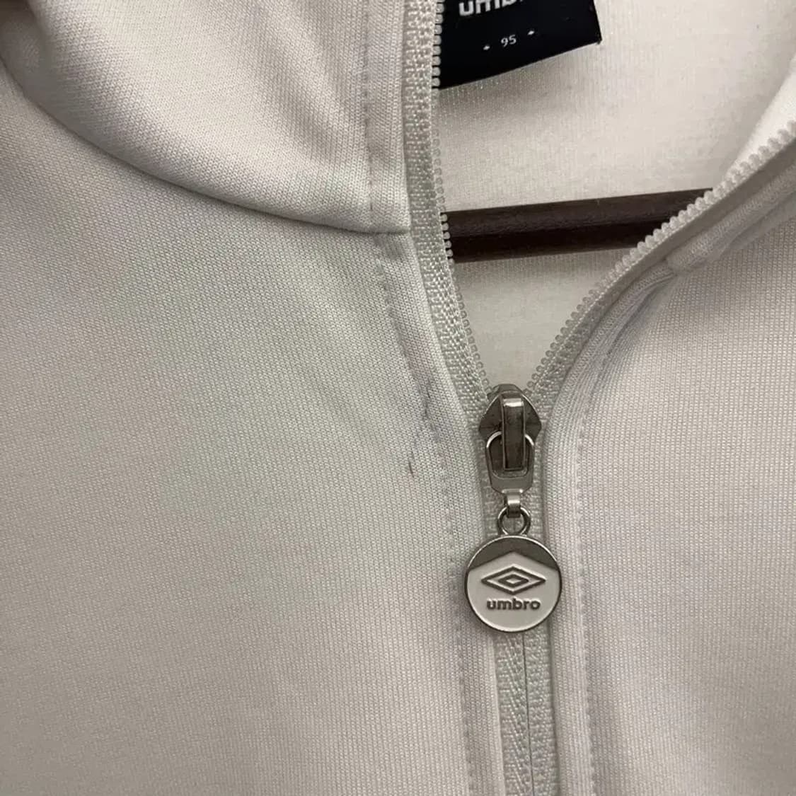 엄브로 유니크 사이드라인 화이트 트랙탑 져지 집업 95 C07307 상품이미지8