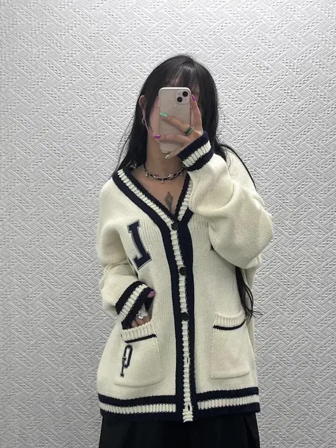 OIOI 오아이오아이 예일 가오리 아크릴 가디건 F C07343 상품이미지2