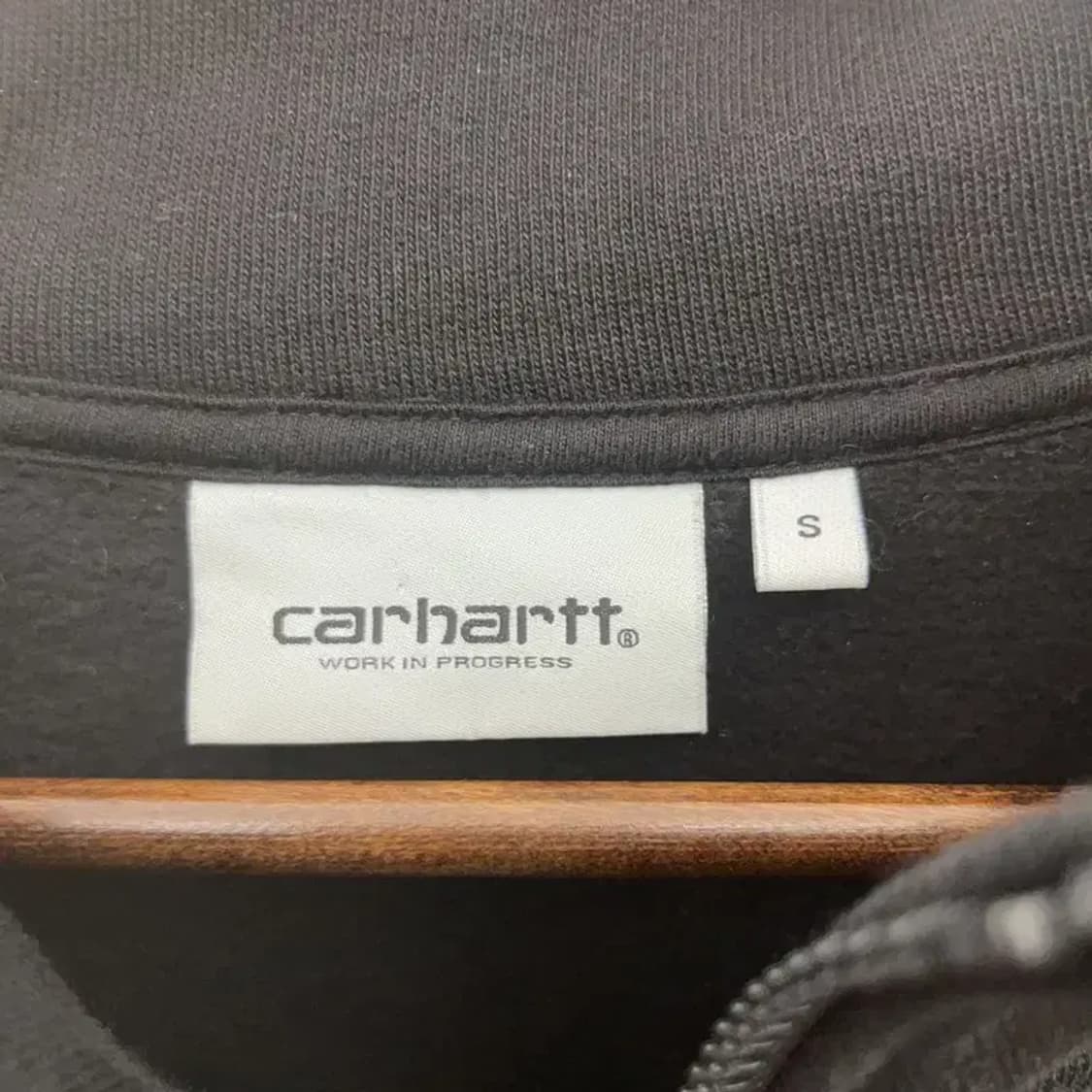 칼하트 레트로 라인스펠로고 약기모 반집업 맨투맨 S C07361 상품이미지5