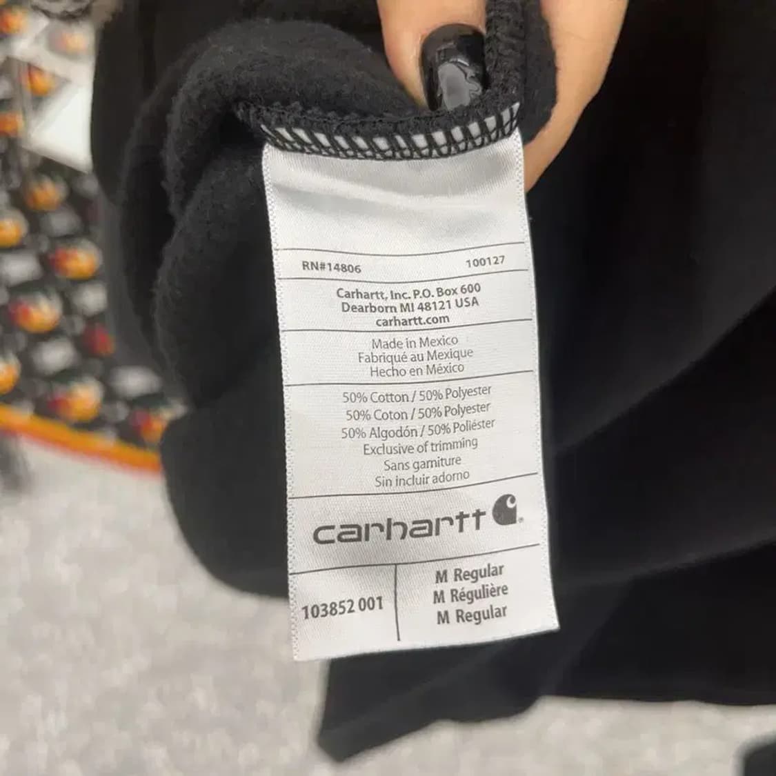 칼하트 베이직 모던 오버핏 포켓로고 디테일 맨투맨 M C07371 상품이미지6