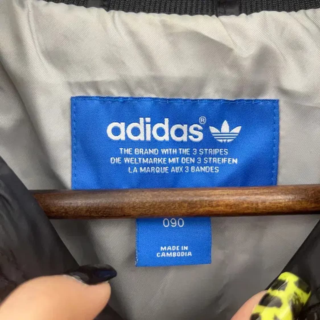 아디다스 모던시크 퀄팅 경량 패딩 자켓 95 C07540 상품이미지5