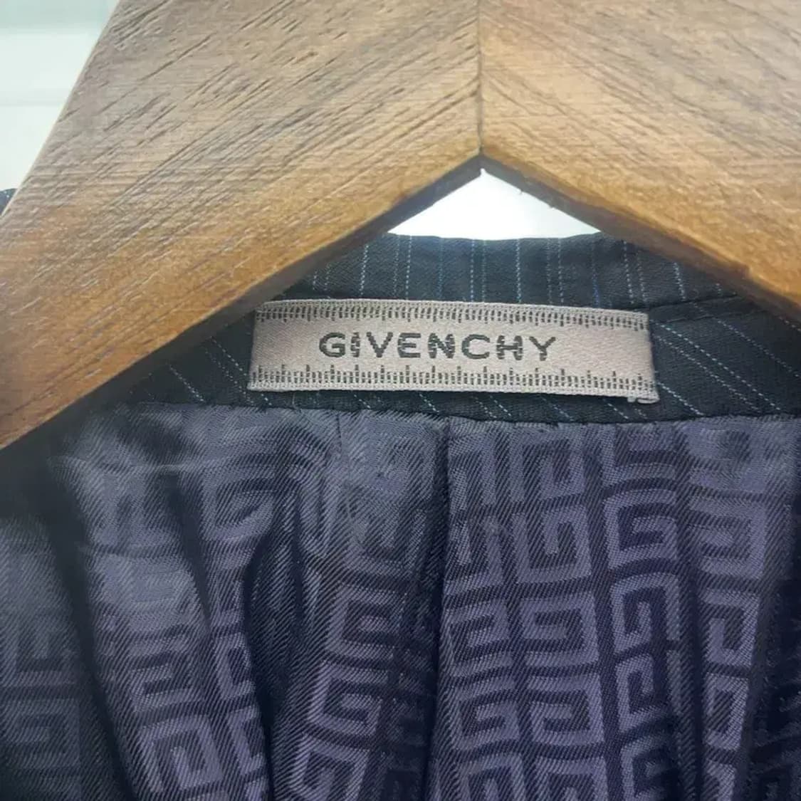 지방시 모던시크 스트라이프 테일러드 블레이저 39R C07598 상품이미지5