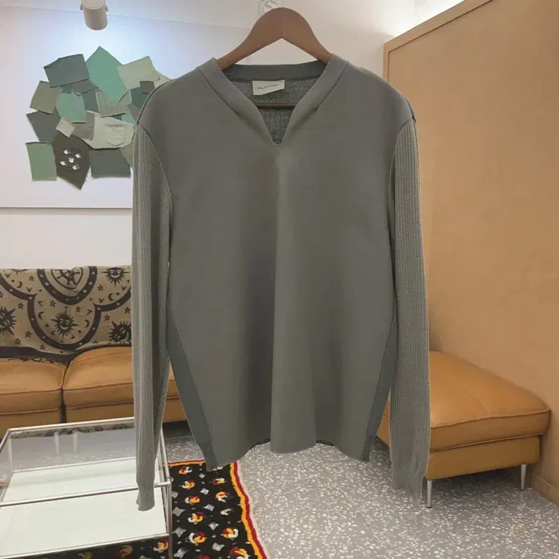 솔리드옴므 한섬 브이넥 울캐시미어 펠트 니트 105 C07613 상품이미지3