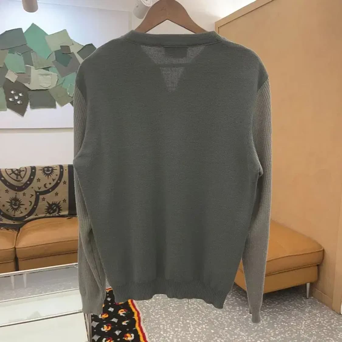 솔리드옴므 한섬 브이넥 울캐시미어 펠트 니트 105 C07613 상품이미지4