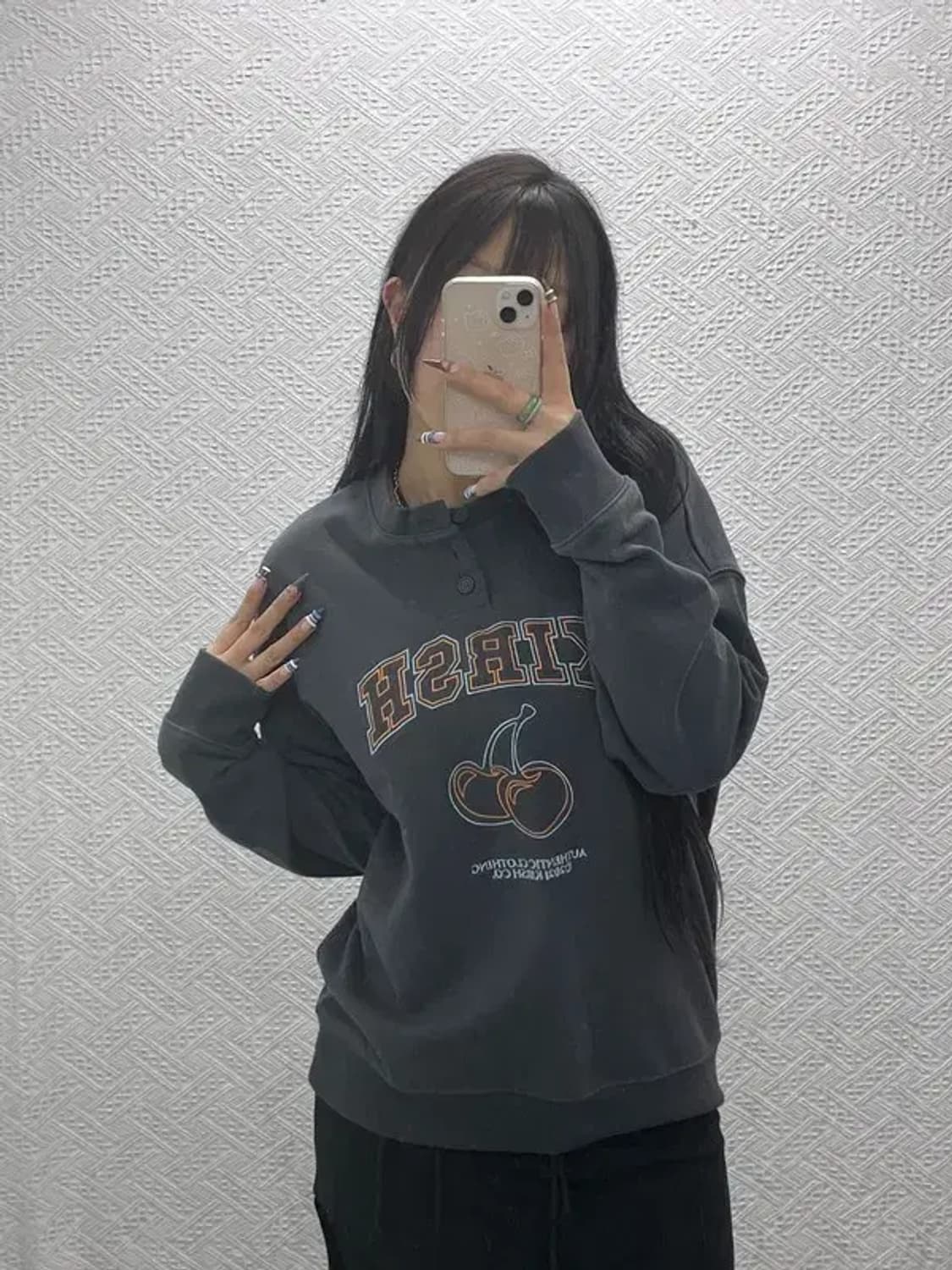 키르시 빈티지 키치 빅체리로고 버튼 맨투맨 1 C07626 상품이미지1