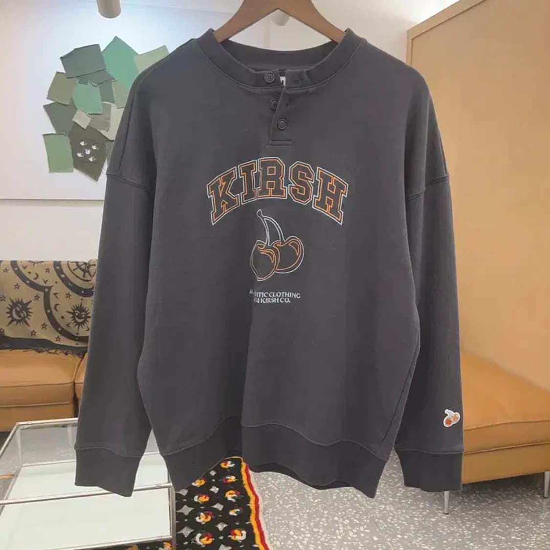 키르시 빈티지 키치 빅체리로고 버튼 맨투맨 1 C07626 상품이미지3