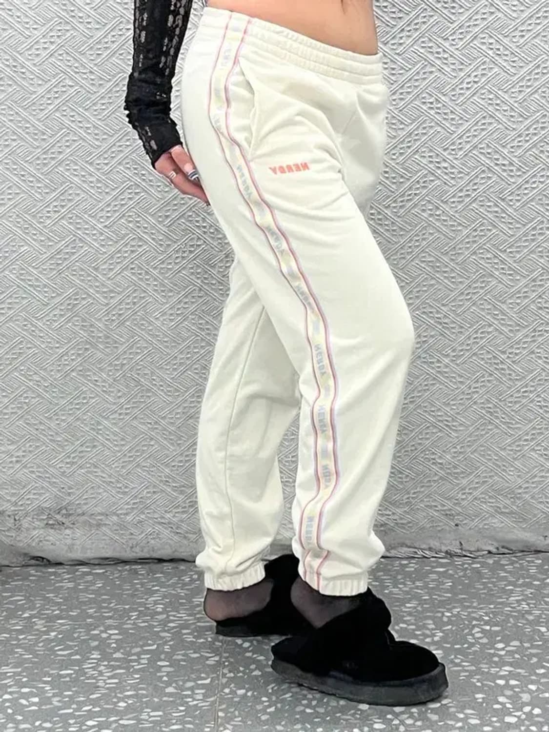 널디 빈티지 사이드로고 크림 스웻팬츠 XS C07669 상품이미지2