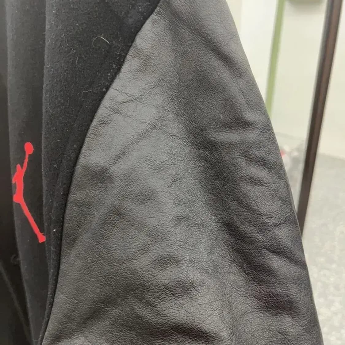 나이키 올드스쿨 90's 점프맨 레더 바시티 자켓 100 C07737 상품이미지9