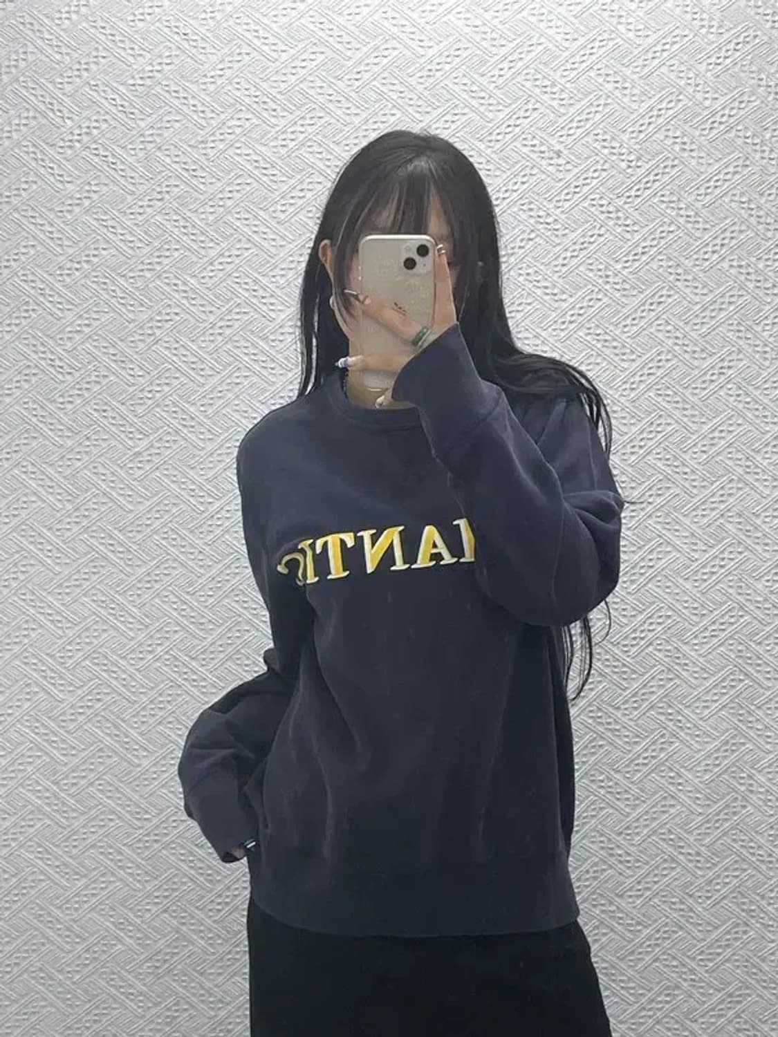 아크네스튜디오 로맨틱 크루넥 오버핏 맨투맨 M C07749 상품이미지1