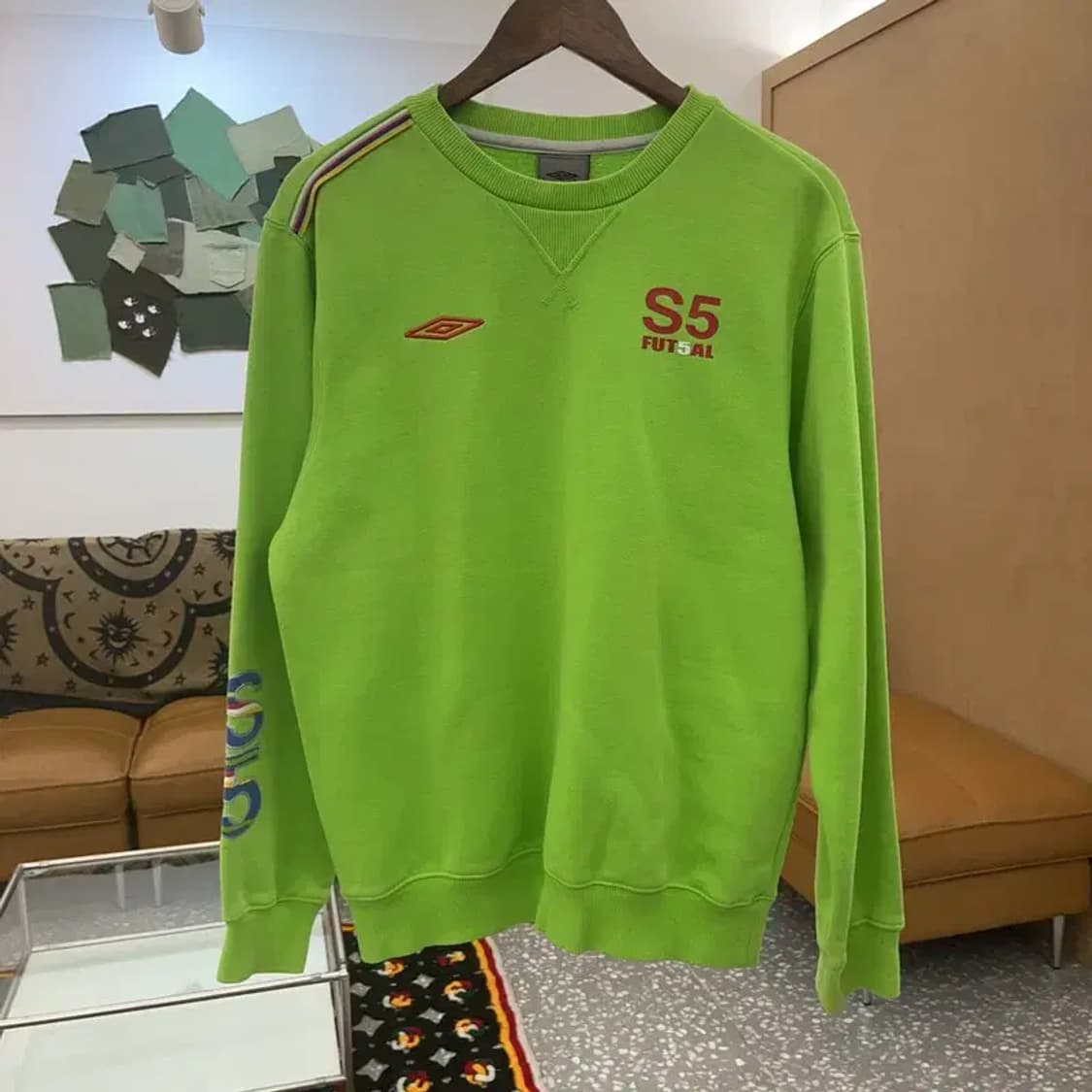 엄브로 올드스쿨 키치 프린팅 네온그린 약기모 맨투맨 95 C07792 상품이미지3