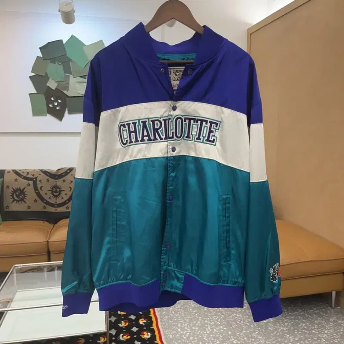 미첼앤네스 올드스쿨 레트로 키치 샬럿호네츠 바시티 자켓 XL C07859 상품이미지3