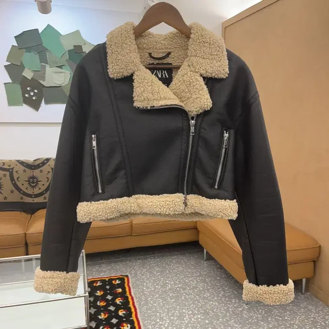 자라 모던 힙 락시크 핀터감성 양털 크롭 무스탕 자켓 XS C07856 상품이미지3