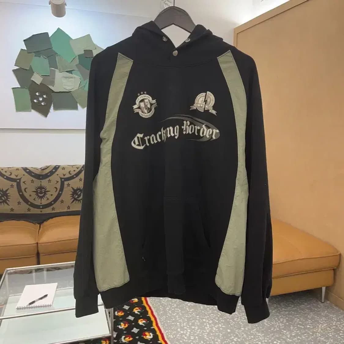 꼼파뇨 올드스쿨 크래킹 스냅 래글런 후드티 XL C07918 상품이미지3