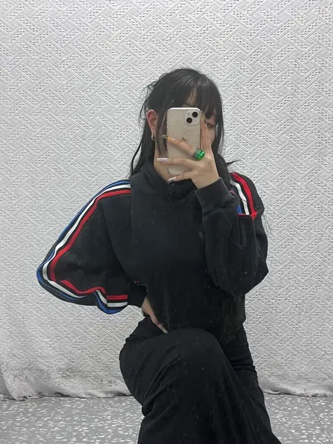 아디다스 키치 트라이컬러 백트레포일 크롭 후드티 M C08099 상품이미지2