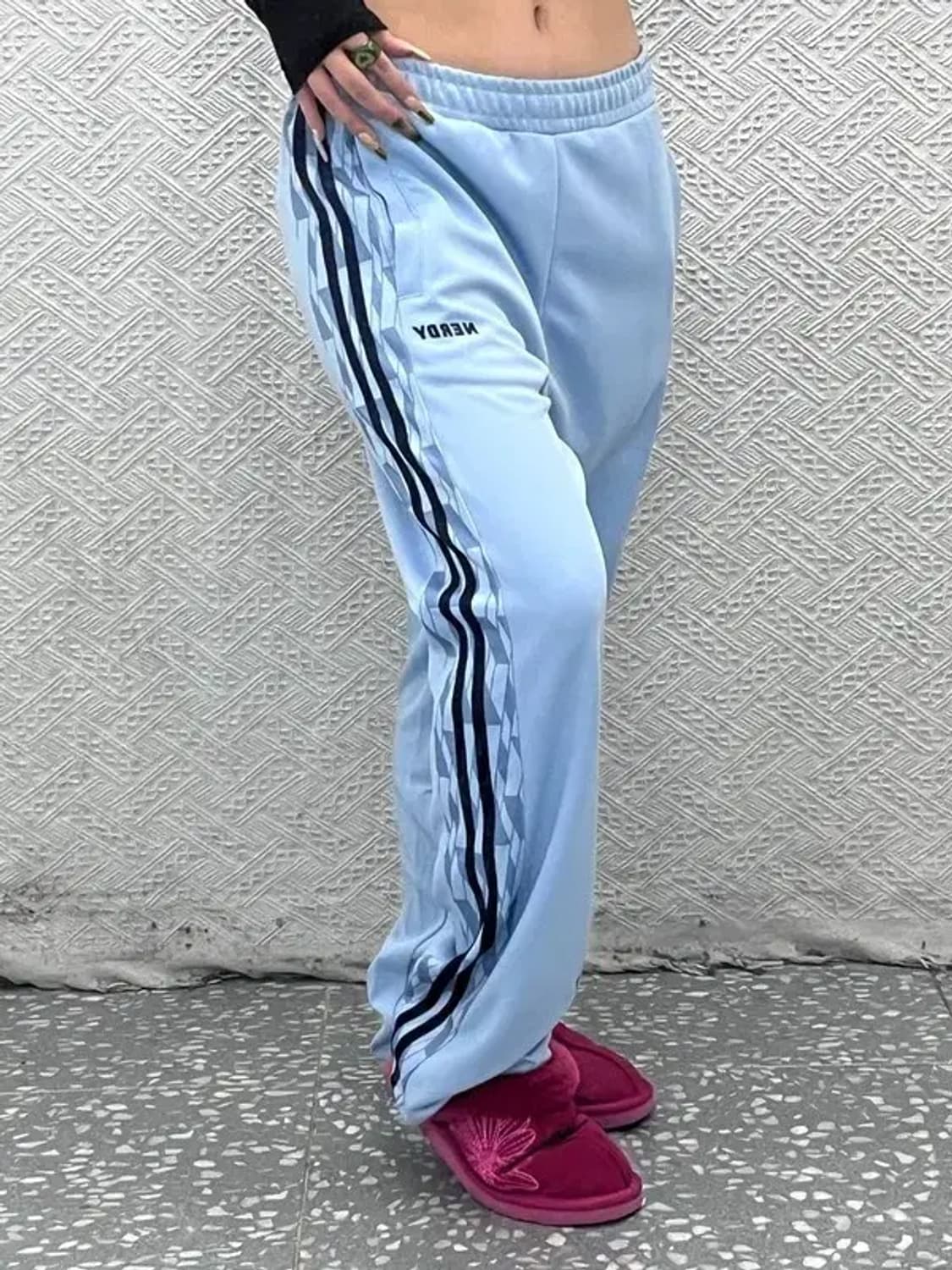 널디 키치 유니크 모노그램 테이프라인 트랙팬츠 M C08155 상품이미지2