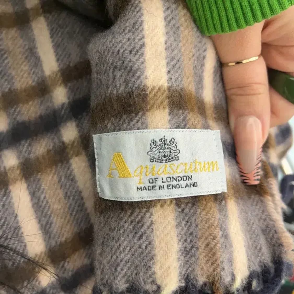 아쿠아스쿠텀 빈티지 폭닥 체크 목도리 C08274 상품이미지4