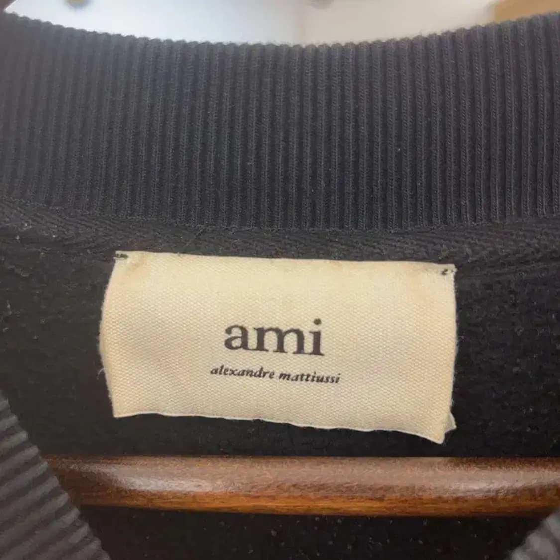 아미 블랙라벨 모던시크 캐주얼 약기모 맨투맨 105 C08342 상품이미지5