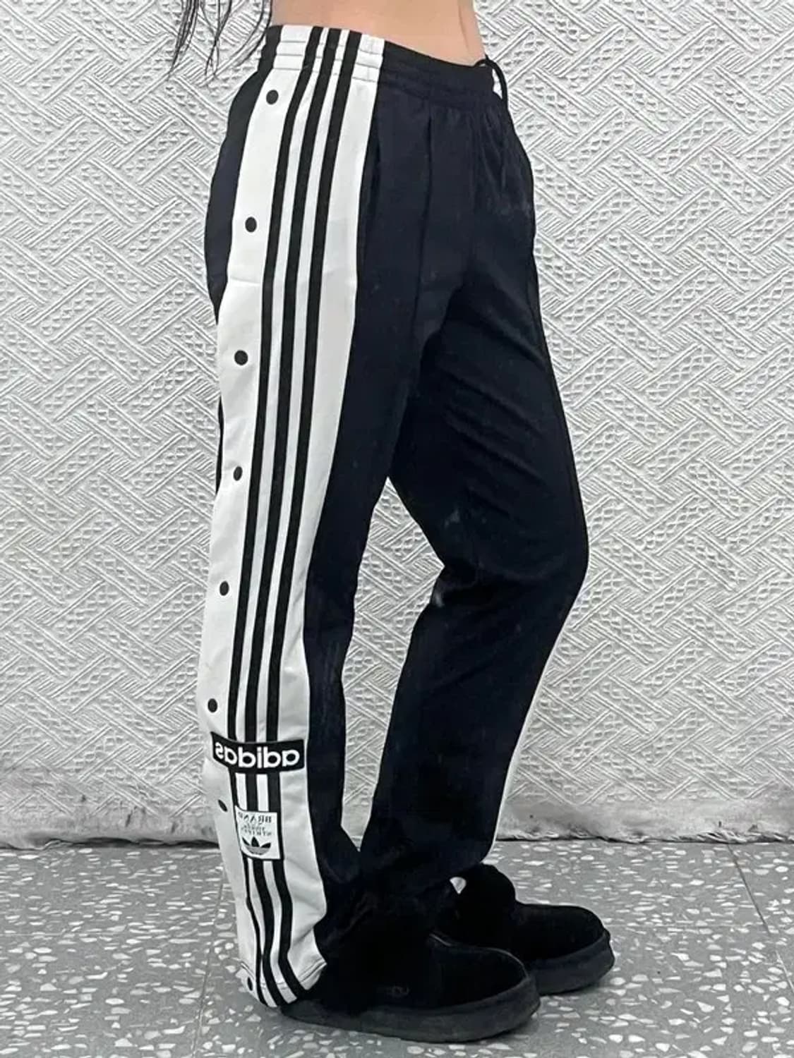 아디다스 아디브레이크 유니크 사이드버튼 트랙팬츠 XS C08387 상품이미지1