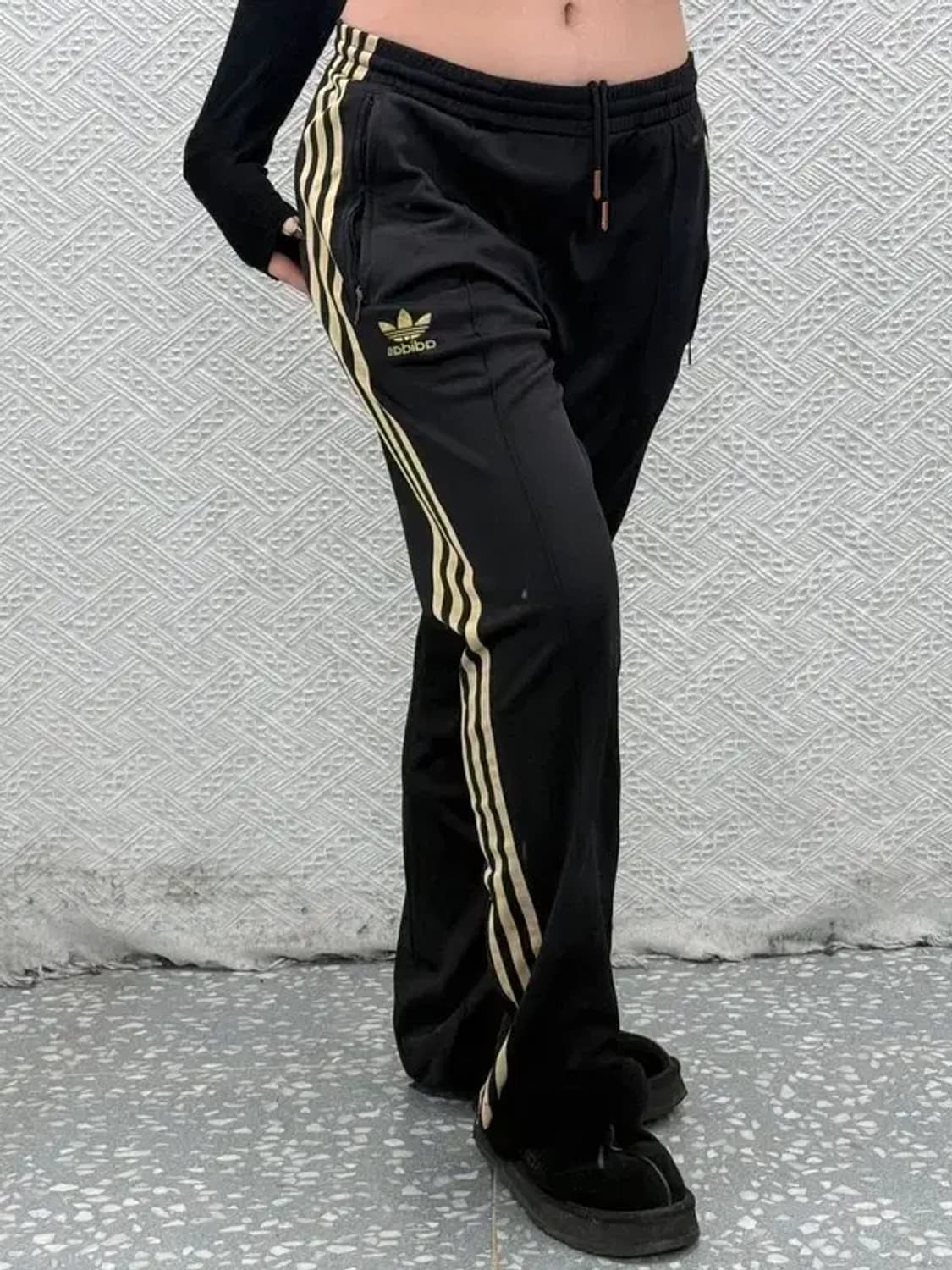 아디다스 흑탭 Y2K 유로파 대장핏 검골 트랙팬츠 95 C08505 상품이미지2