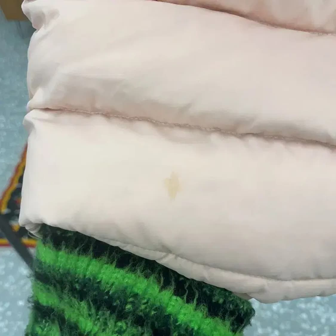 몽클레어 레트로 00's 딸기우유 말차 구스다운 패딩 조끼 C08518 상품이미지7