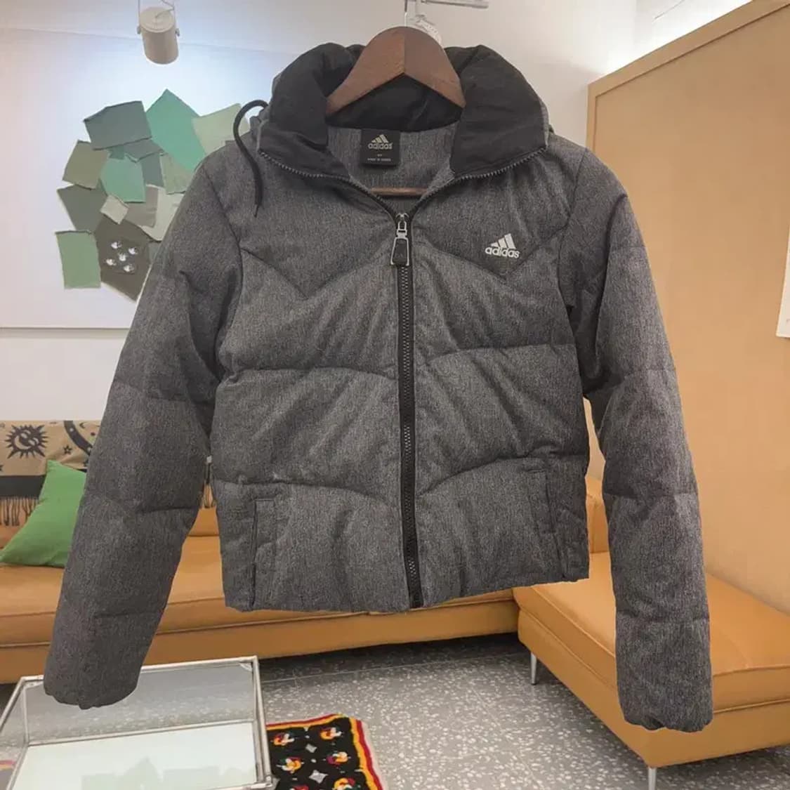 아디다스 빈티지 모던시크 슬림핏 크롭 숏 패딩 85 C08525 상품이미지3