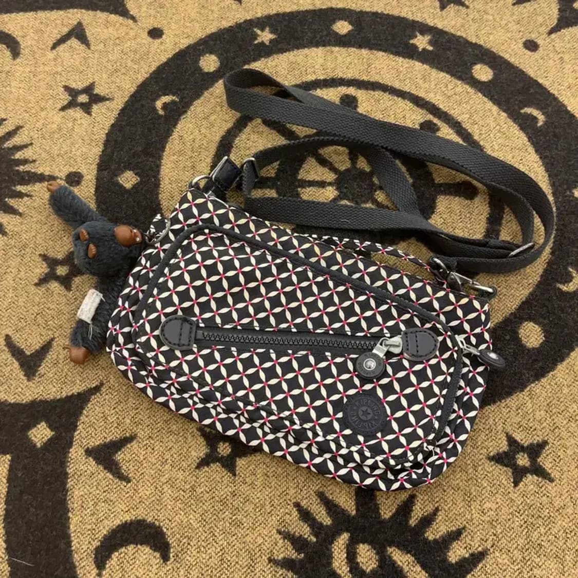 키플링 빈티지 히피 다이아 패턴 크로스백 C08634 상품이미지3