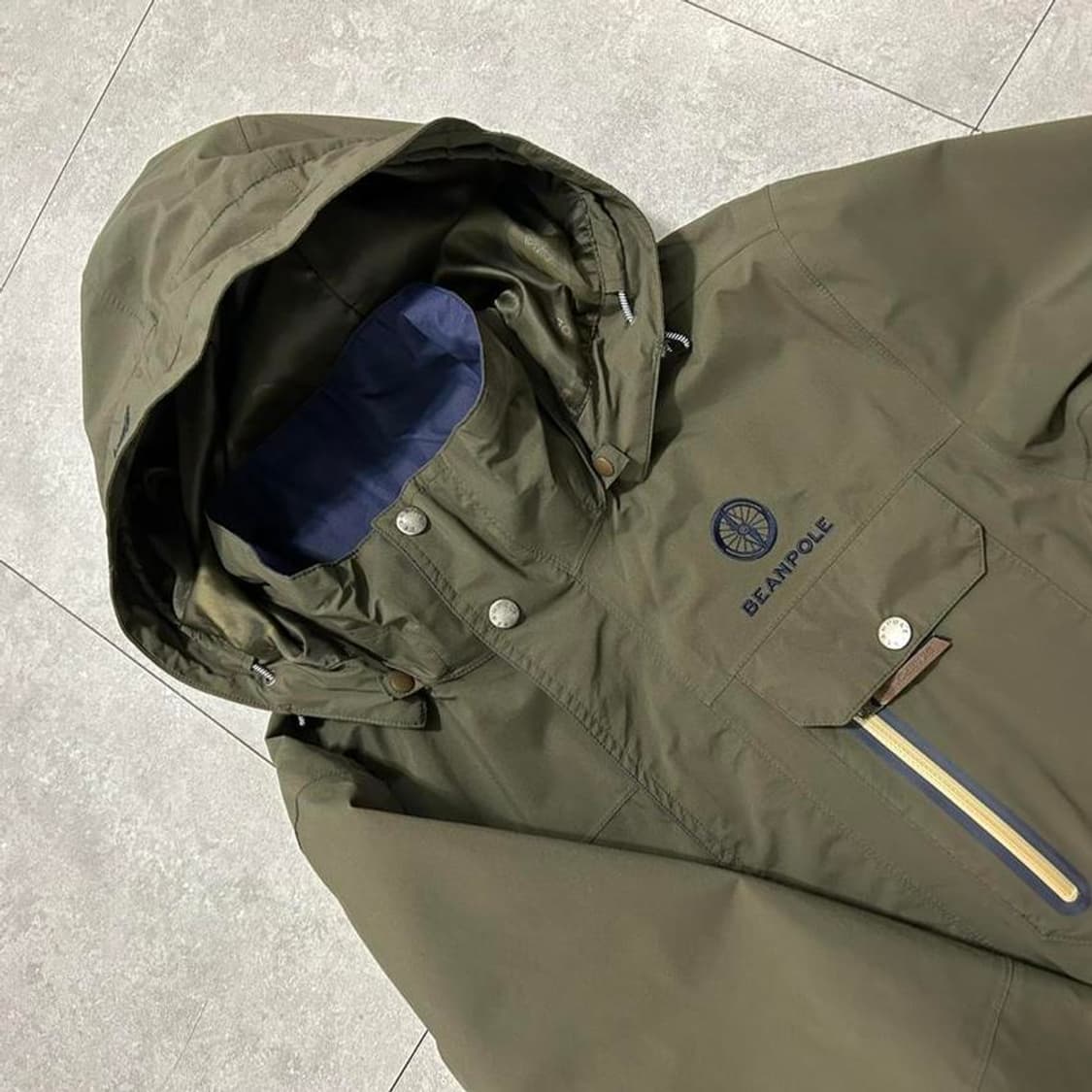 빈폴  카키컬러  고어텍스   윈드브레이커  자켓  9 상품이미지10