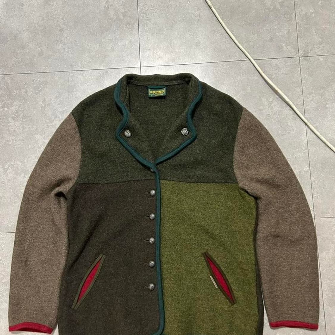 가이거 오버사이즈  하트 앨보패치 퓨어 울 자켓 55s 상품이미지1