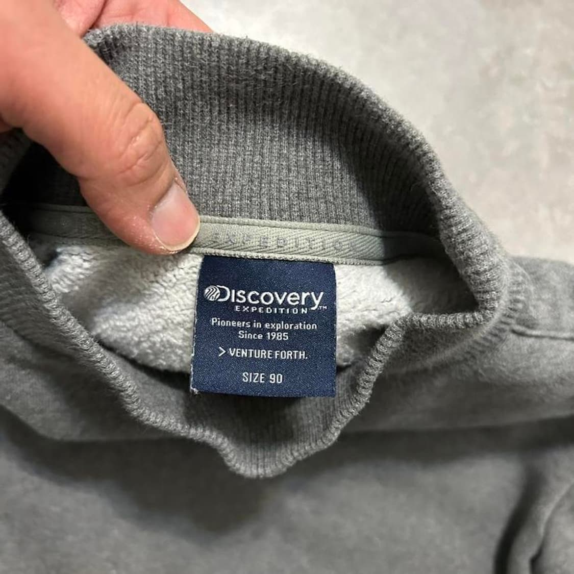 디스커버리  도톰 코튼  터틀넥   크롭  스웻셔츠 상품이미지3