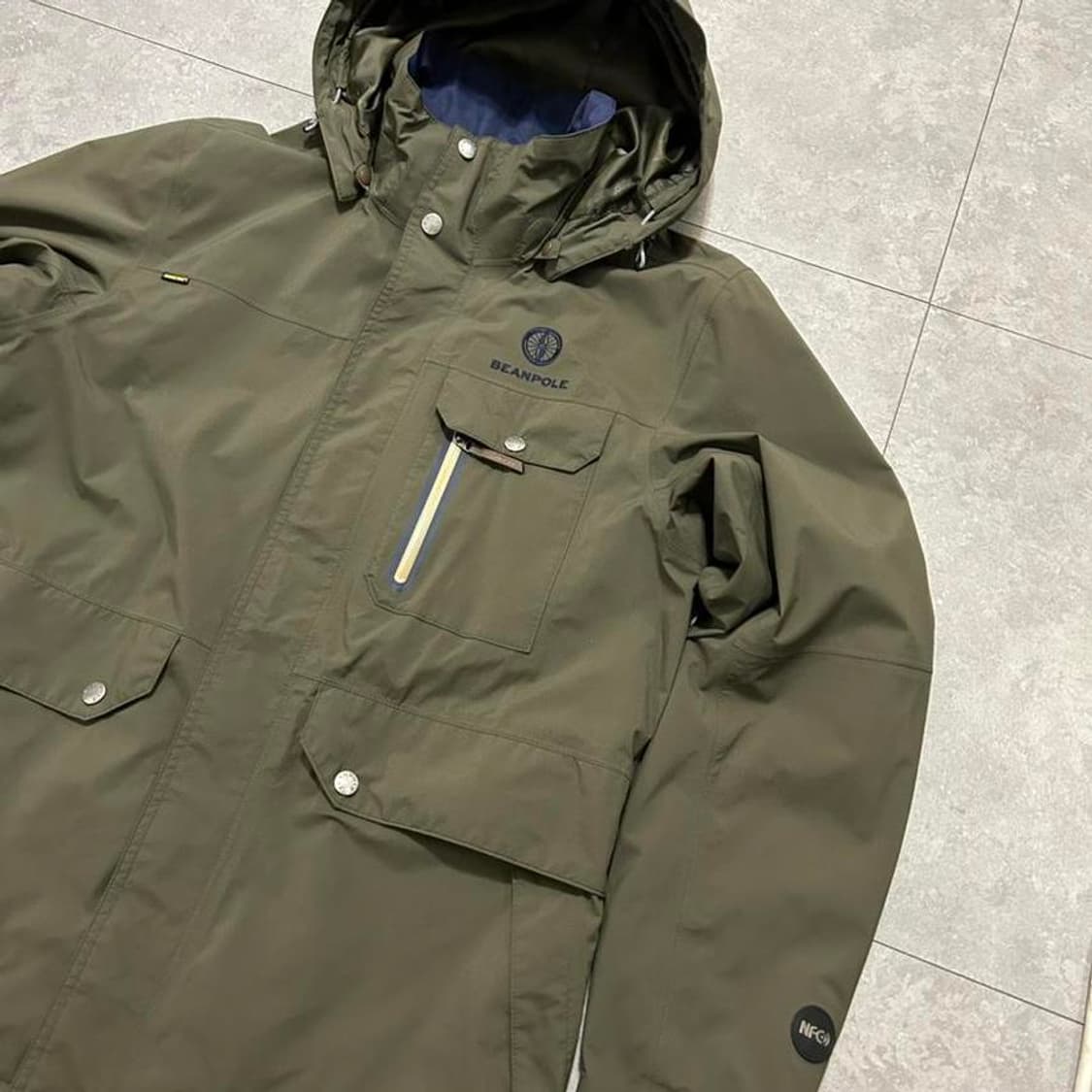 빈폴  카키컬러  고어텍스   윈드브레이커  자켓  9 상품이미지8