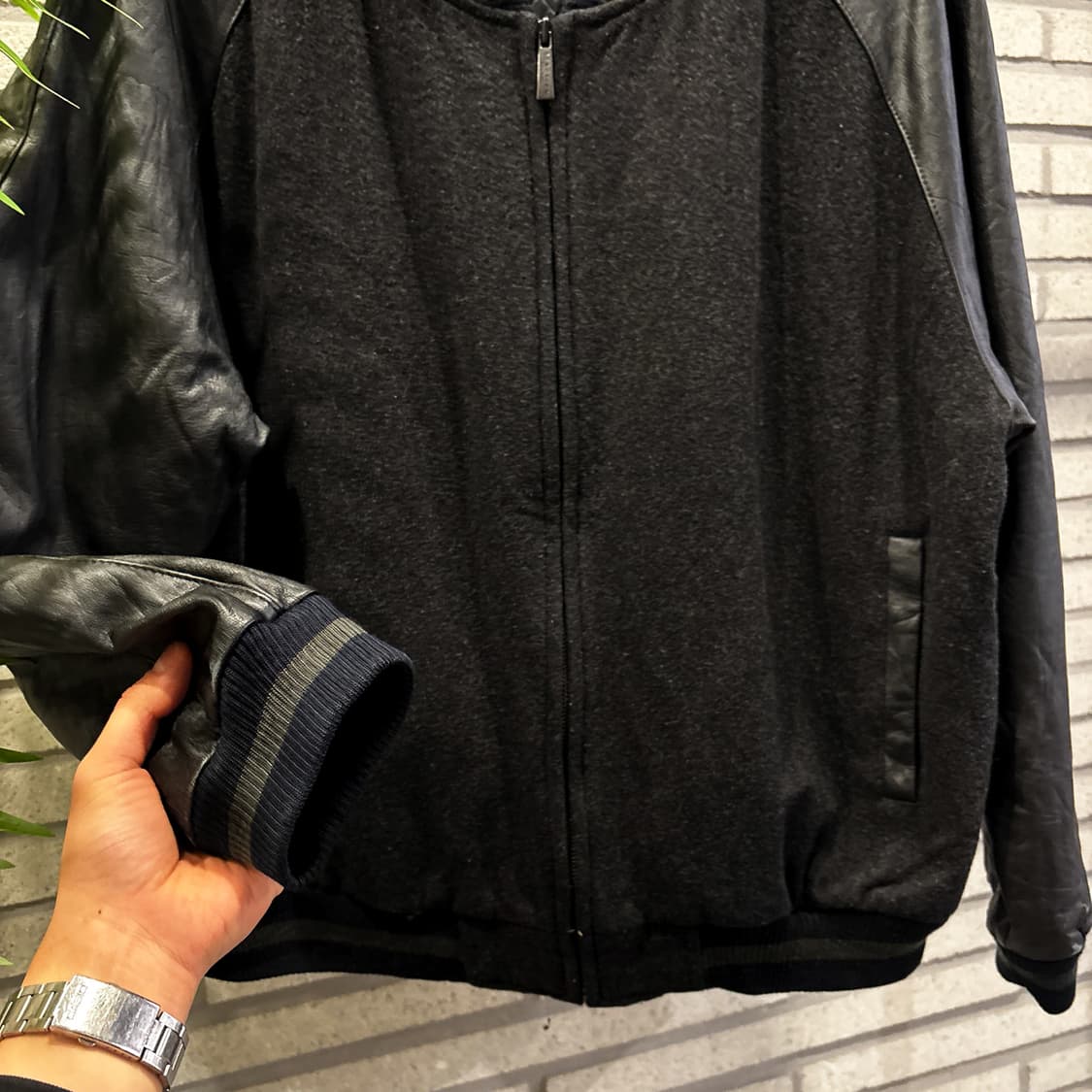 USA VINTAGE 제뉴인 레더 울 바시티 자켓 퀼팅안감 디테일 블랙 상품이미지5