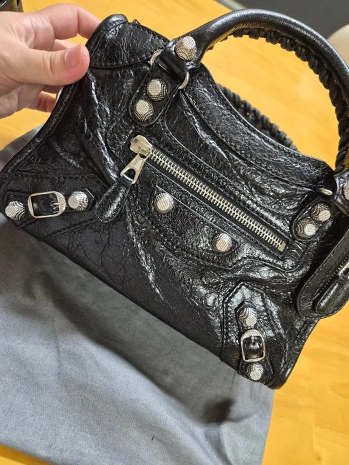 발렌시아가 시티백 미니 블랙 상품이미지5