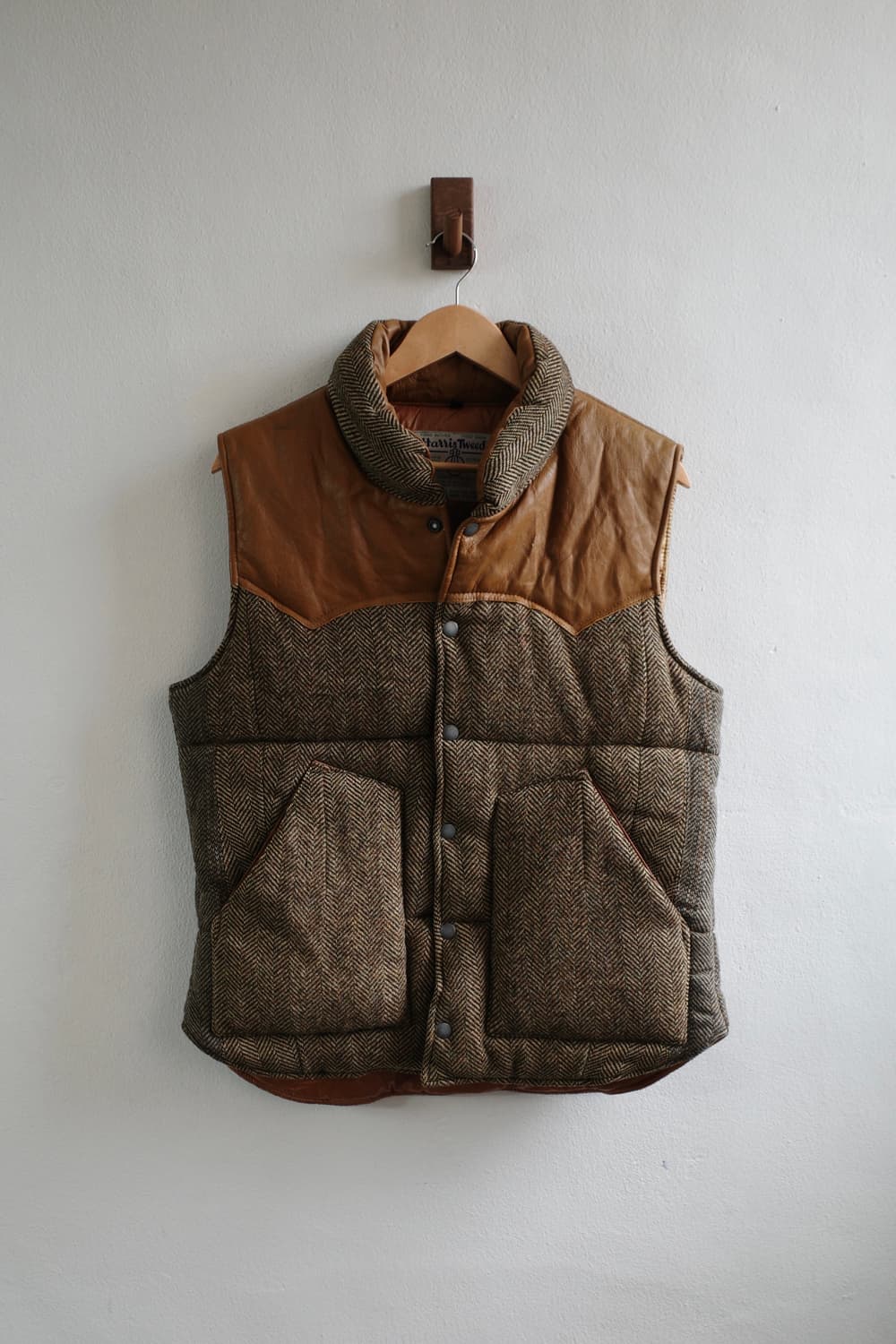 해리스 트위드 다운 베스트 상품이미지1