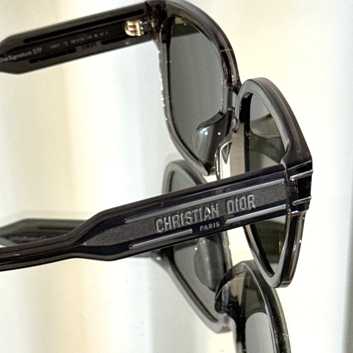 26SS 디올 시그니처 선글라스 s7f 블랙 에디션  상품이미지3