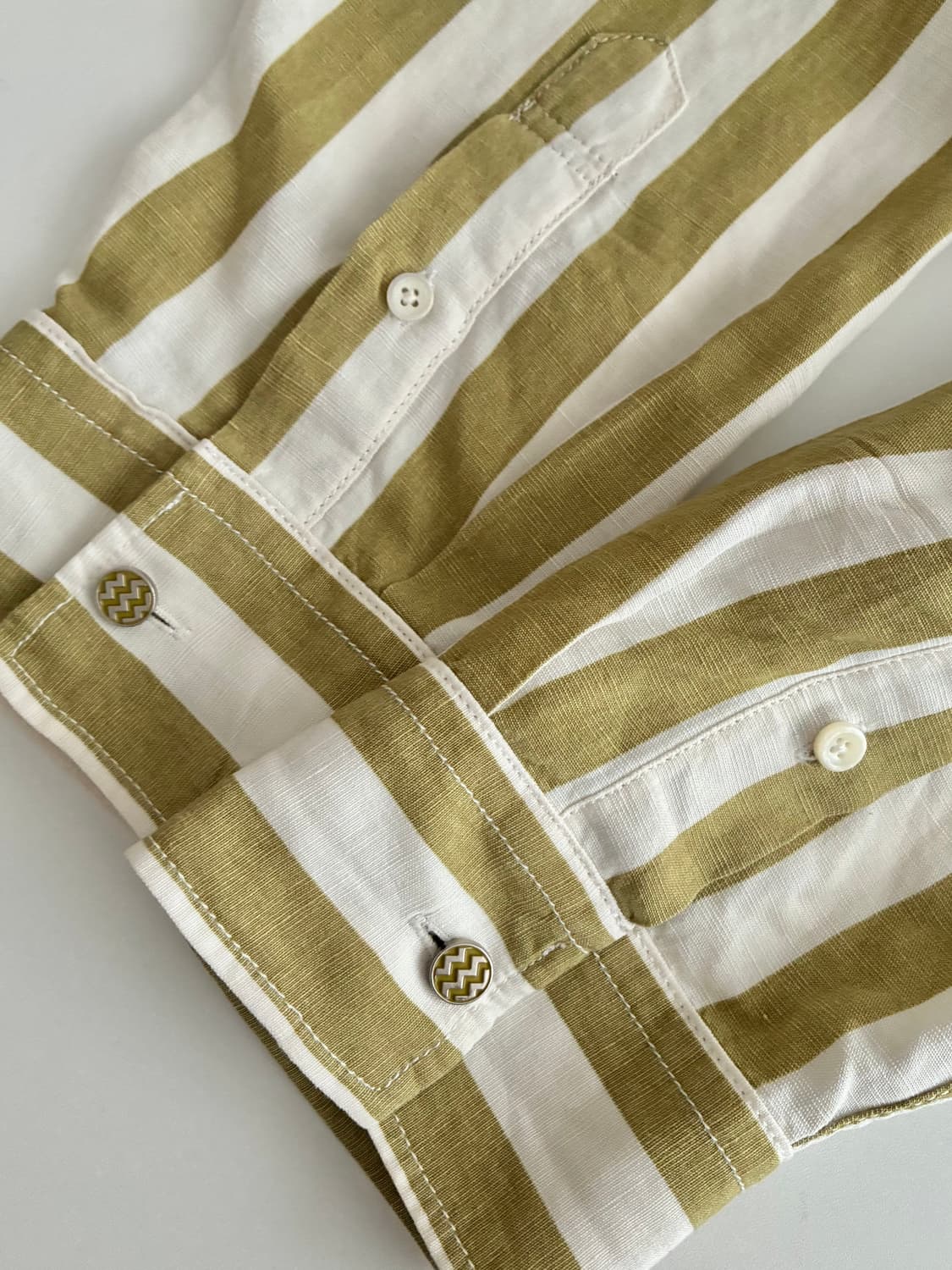 105) 커스텀멜로우 린넨 스트라이츠 셔츠 올리브 상품이미지4