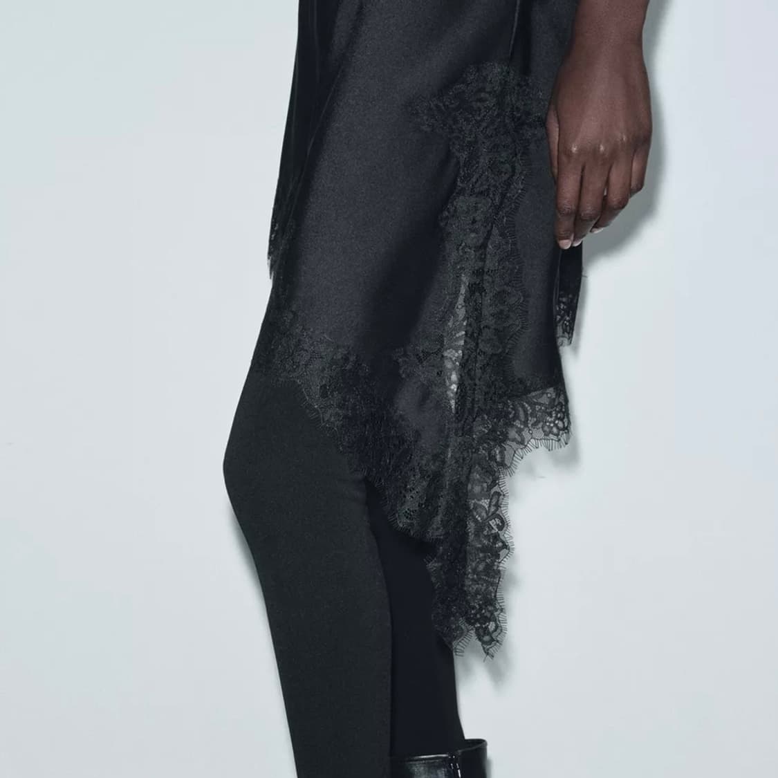 zara 자라 우먼 컬렉션 언밸런스 레이스 슬립 원피스 블랙 상품이미지3