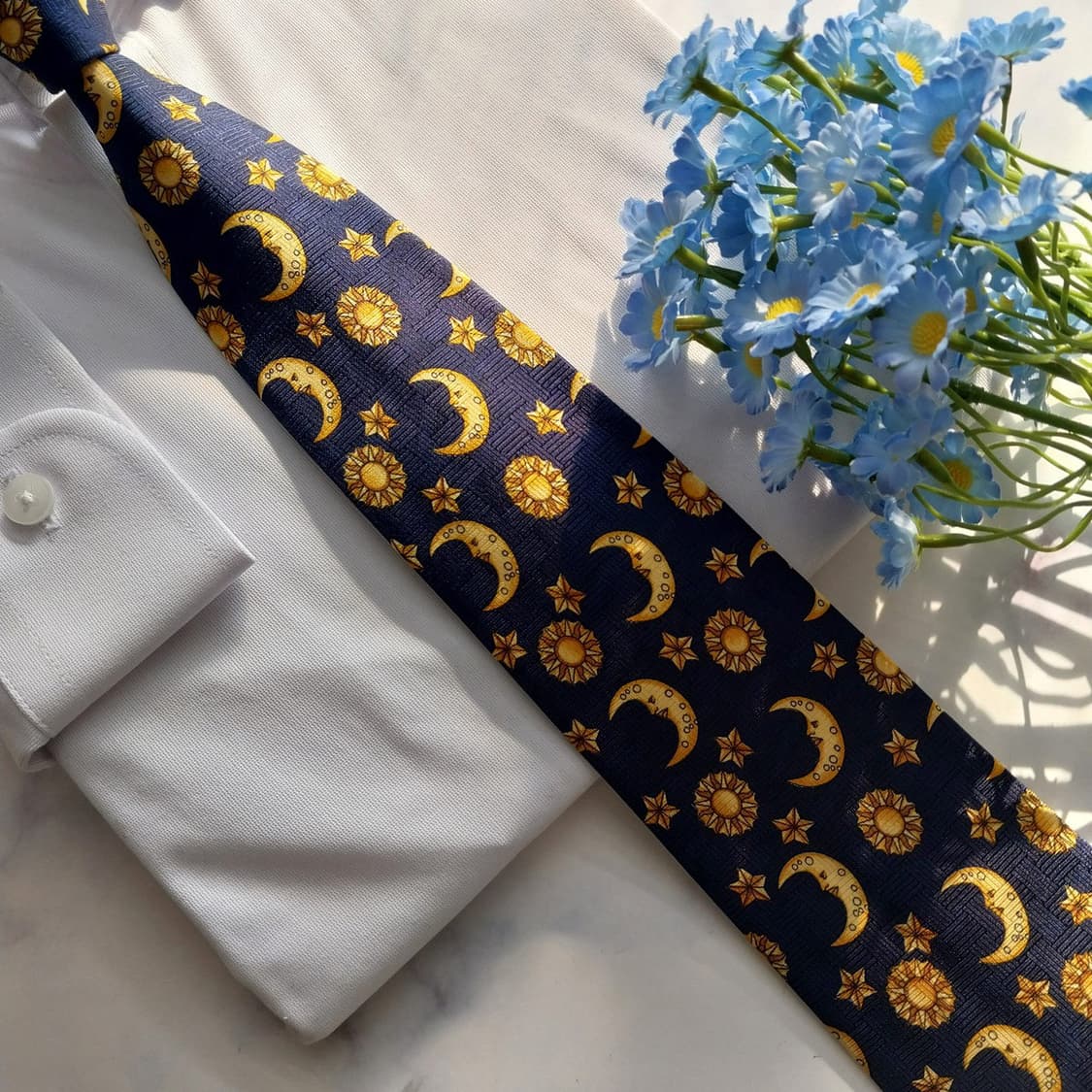 리버티 실크 네이비 해&달 아트 넥타이 9.3cm A+등급 K1491
 상품이미지8