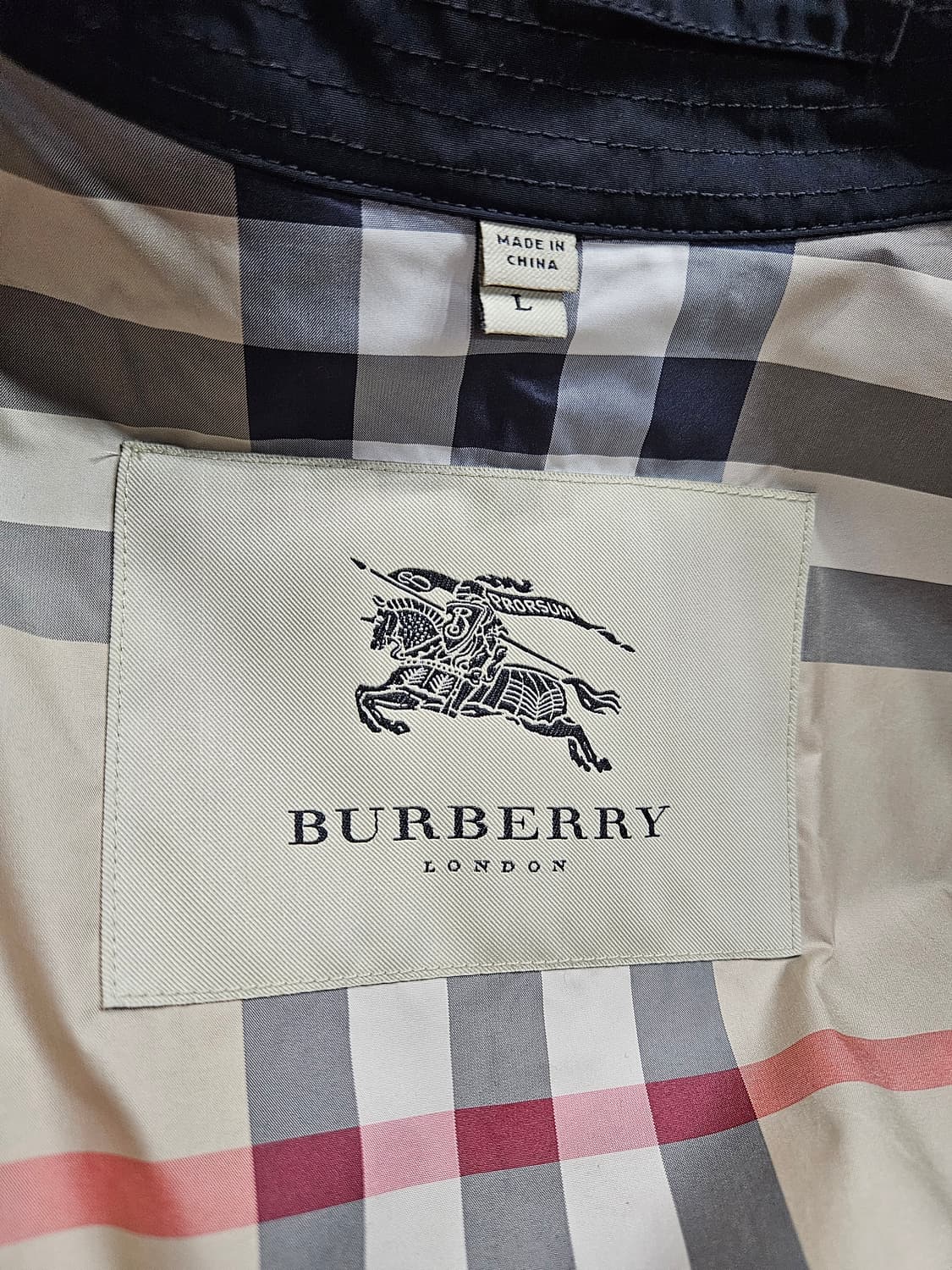 버버리 네이비 남성 105 더블 트렌치코트  상품이미지3