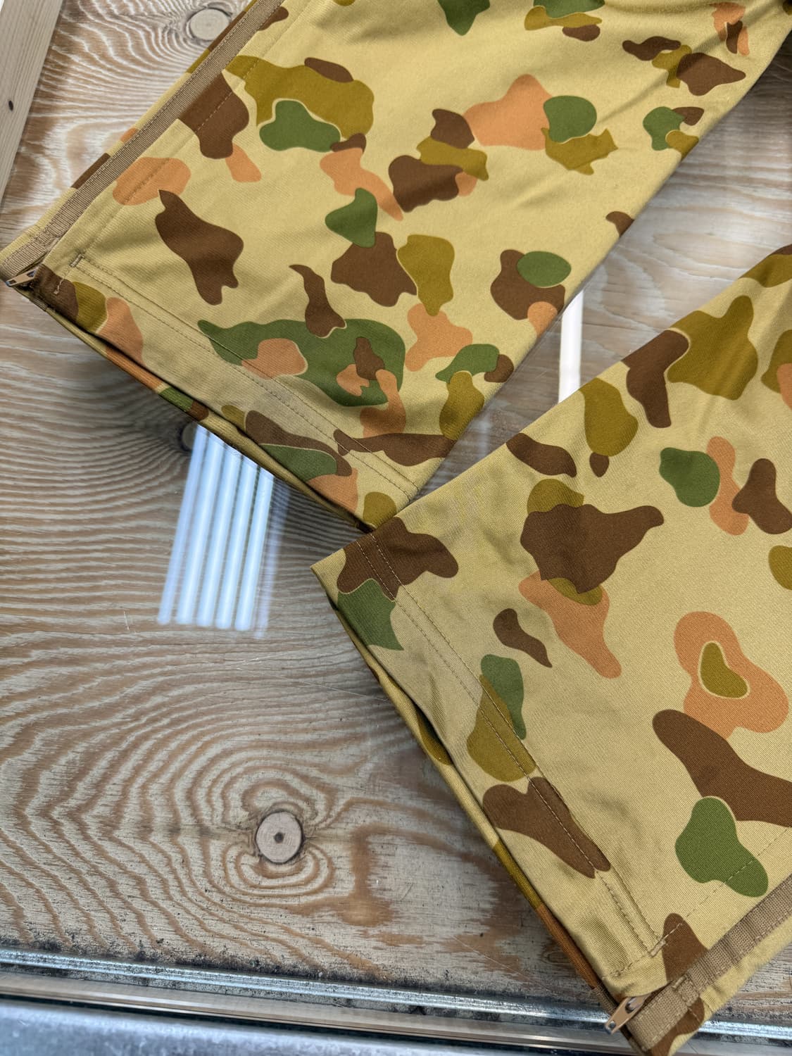 아디다스 3 스트라이프 파이어버드 카모 트랙 팬츠 상품이미지10