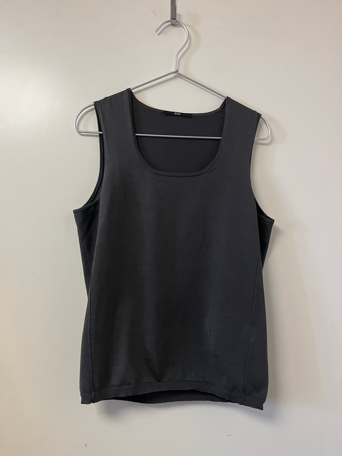 Hugo boss silk sleeveless 상품이미지1