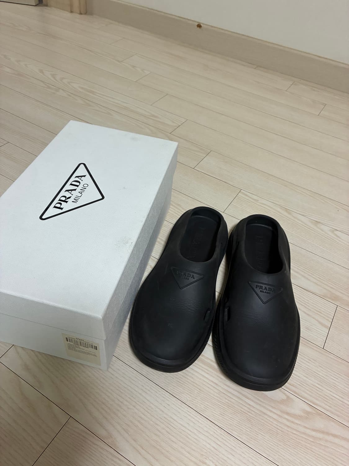 프라다 러버 클로그 뮬 10(290) 상품이미지1