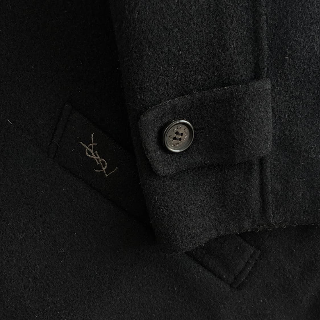YvesSaintLaurent  입생로랑 시그니처 자수 울 하프코트 (내 상품이미지3